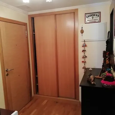 En Piso Compartido Y Wc Compartido Cerca De Playa De Samil Apartman Vigo