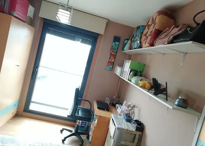 En Piso Compartido Y Wc Compartido Cerca De Playa De Samil Апартаменты Виго