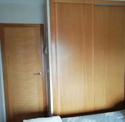 En Piso Compartido Y Wc Compartido Cerca De Playa De Samil * Виго